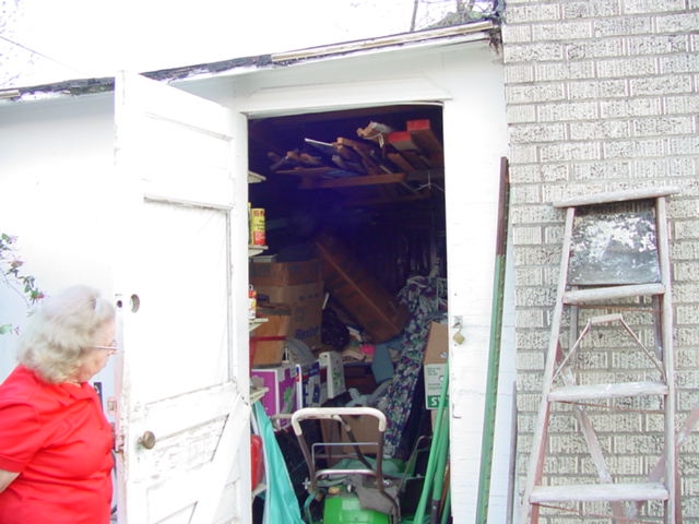 garage1.jpg